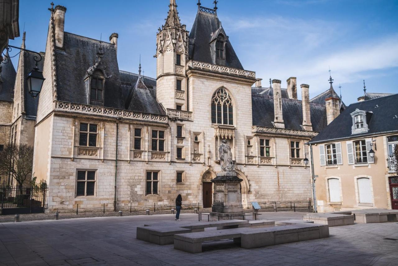 L'Annexe D'Auron, Charmant F2 Au Coeur De Bourges Dış mekan fotoğraf